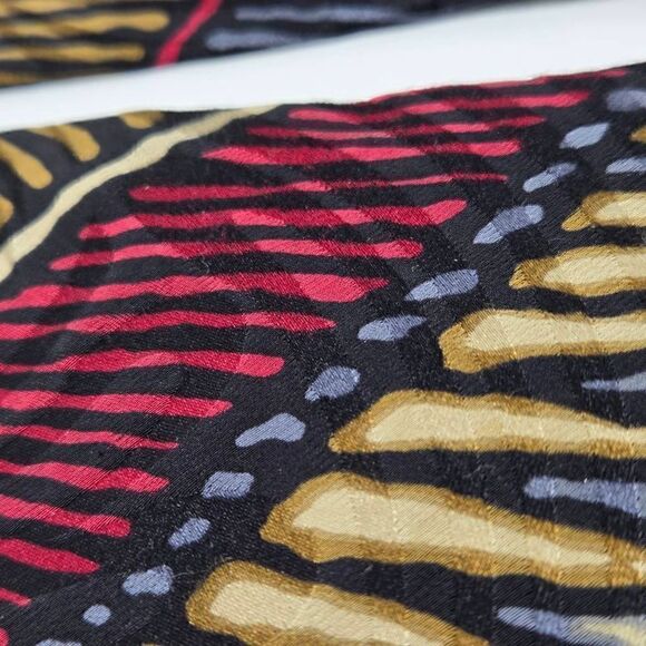 DESERT DESIGNS JIMMY PIKE SILK TIE RED BLUE ABSTRACT COMIC STRIPE 4" X 57" - Picture 2 of 3